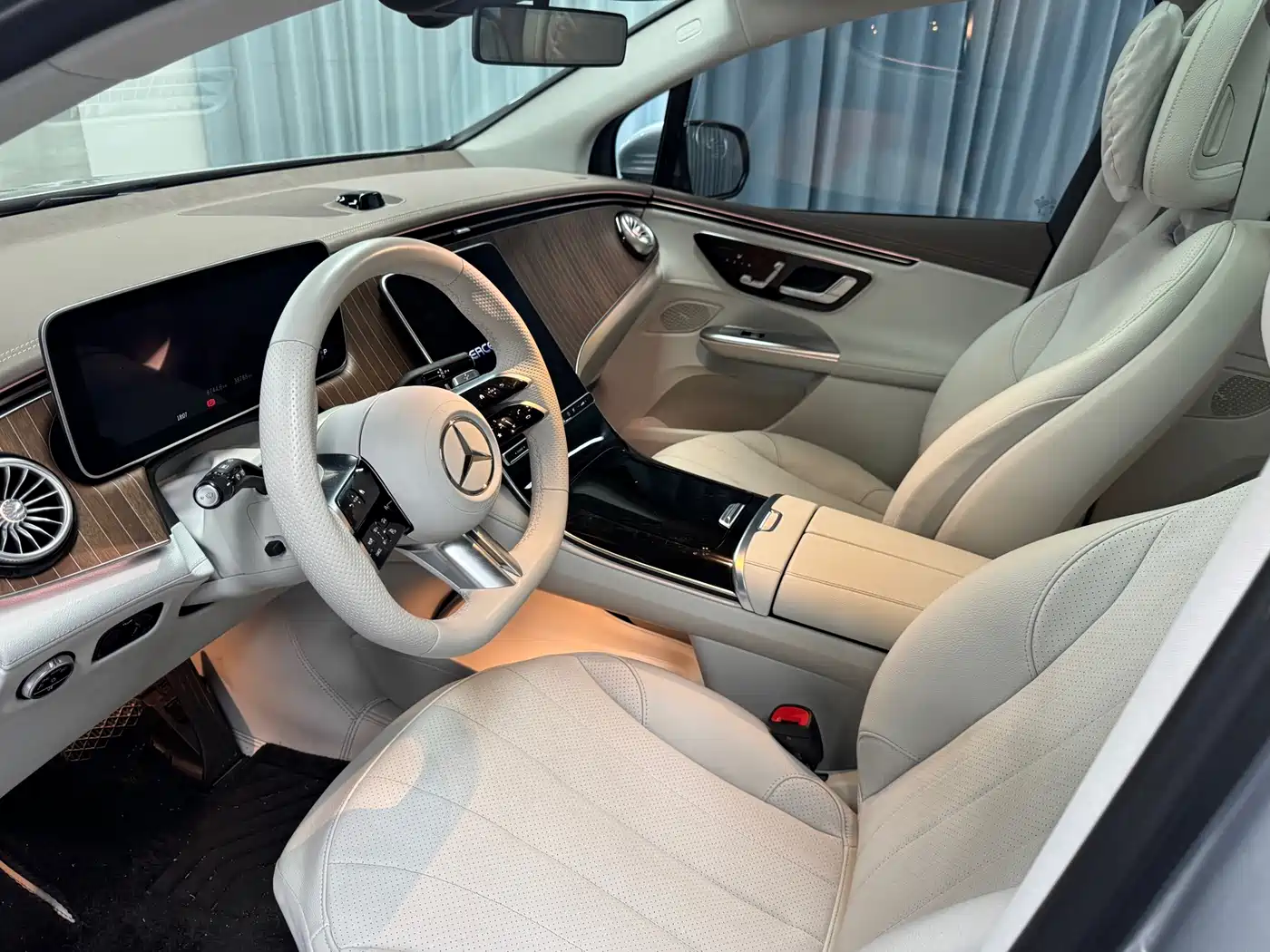 Mercedes-Benz EQE SUV 2023 2023 350 4MATIC Pioneer Edition