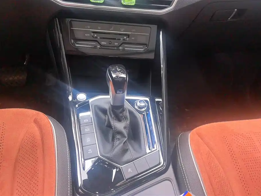 Volkswagen Tayron 2024 300TSI 2WD Luxury Plus Advanced фото 16