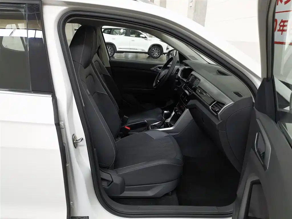 Volkswagen T-Cross 2019 280TSI DSG Comfort Edition фото 23