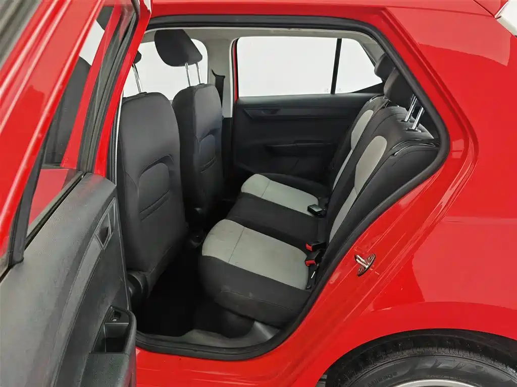 Škoda Fabia 2017 1.4L Auto Car Enjoy Edition фото 15