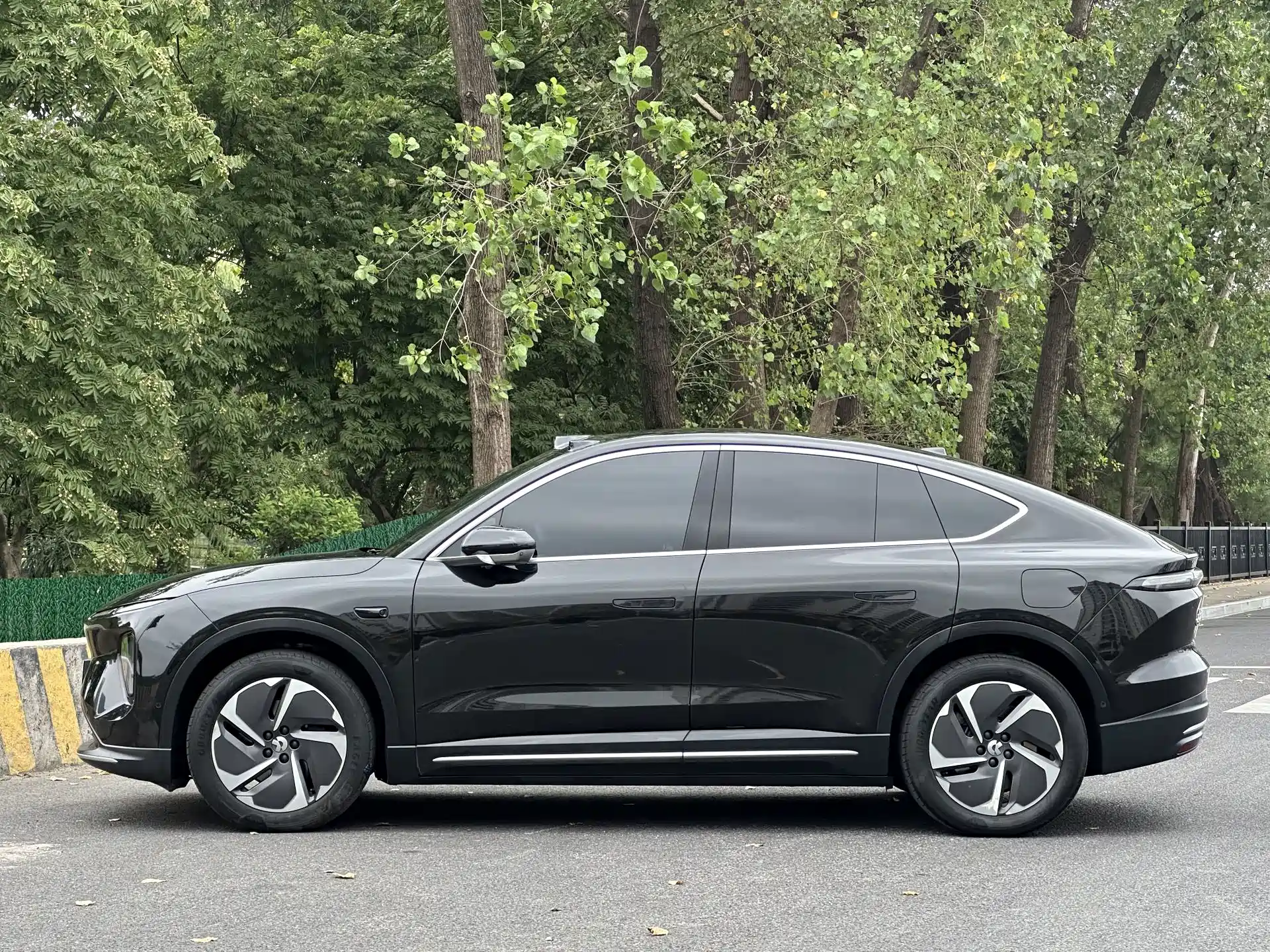 Фото 4 - NIO EC6