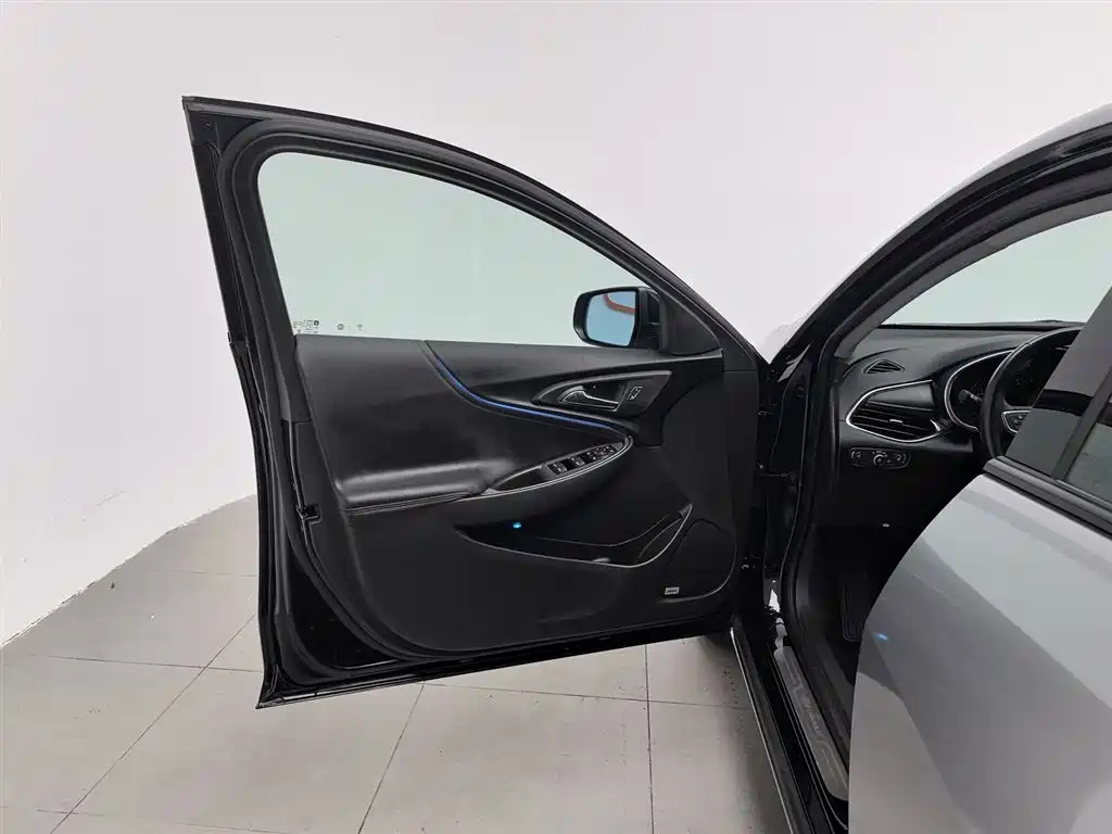 CHEVROLET MAI RUIBAO XL
