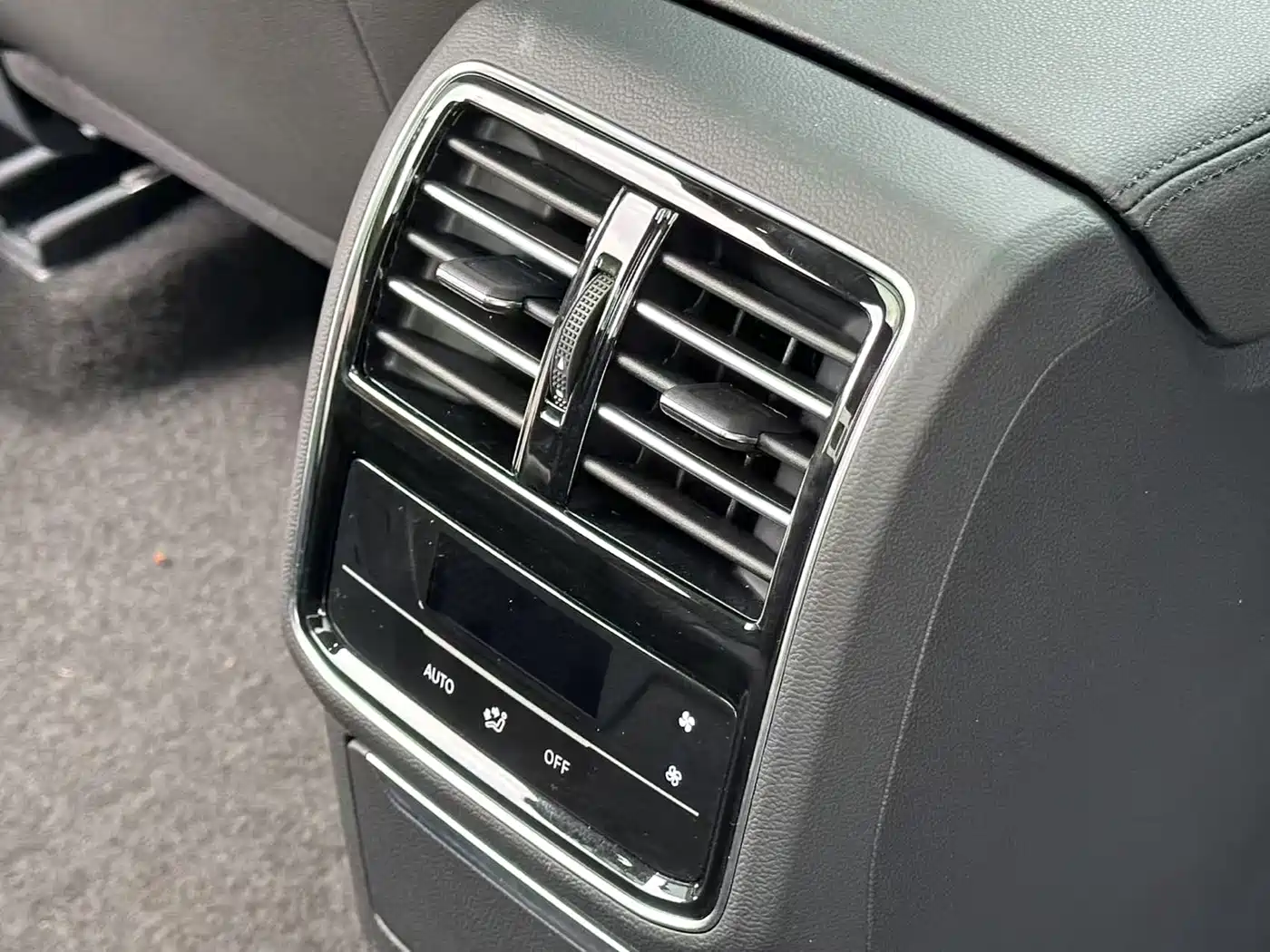 VOLKSWAGEN MAGOTAN GTE PLUG IN HYBRID