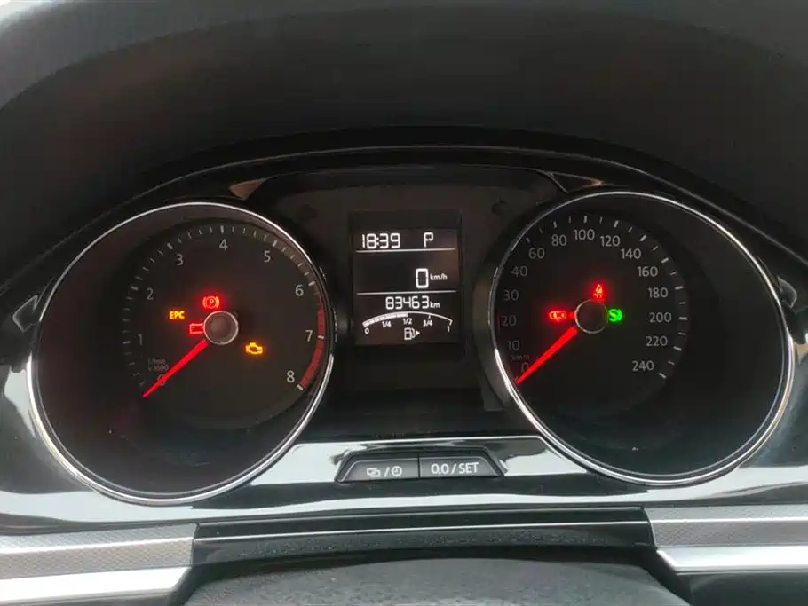Volkswagen Bora 2017 1.6L Automatic Comfort фото 14