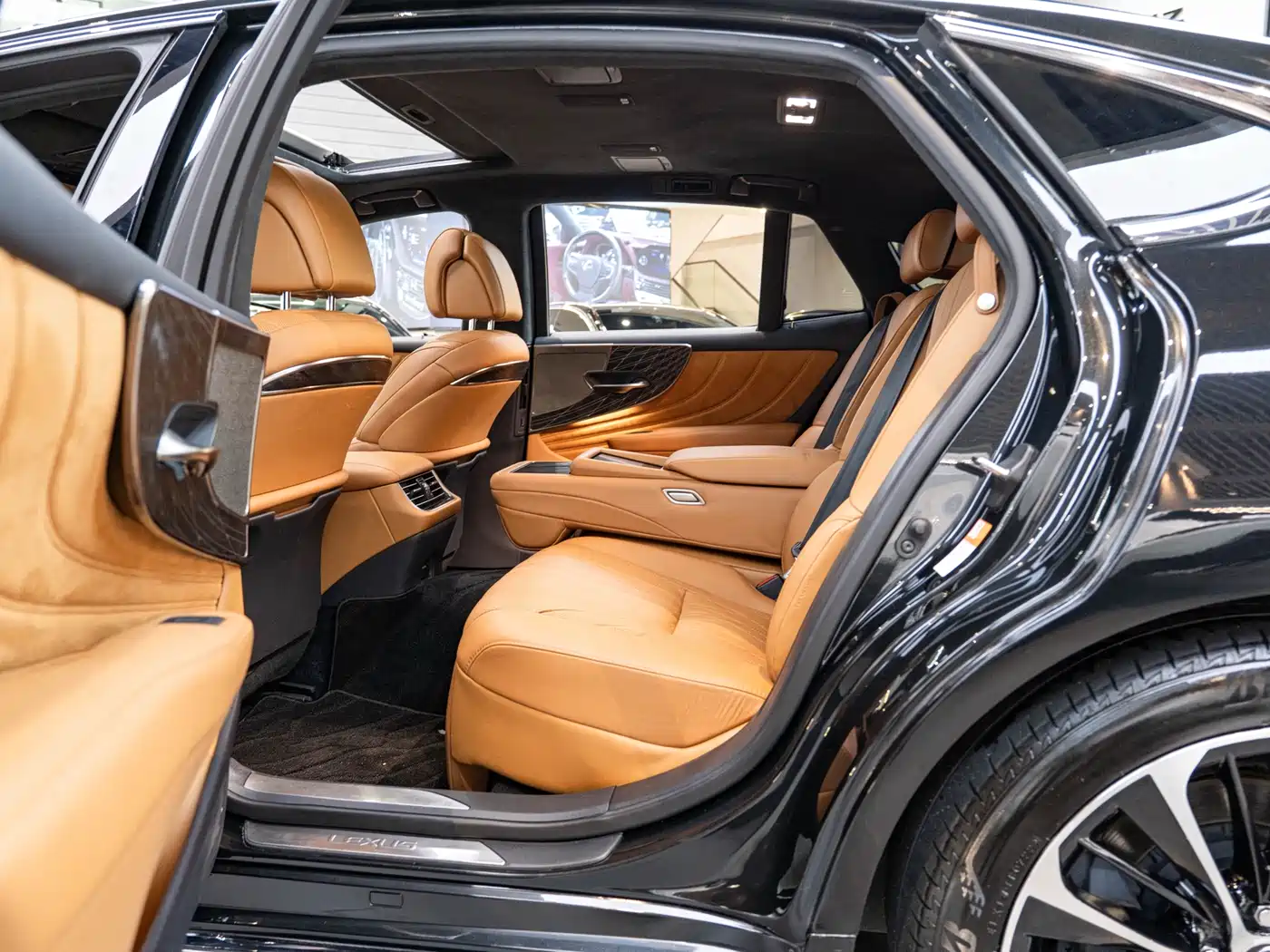  Lexus Lexus LS 2021 500h Executive Edition 10