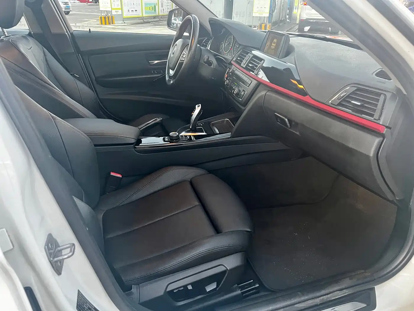 Фото 8 - BMW 3 Series