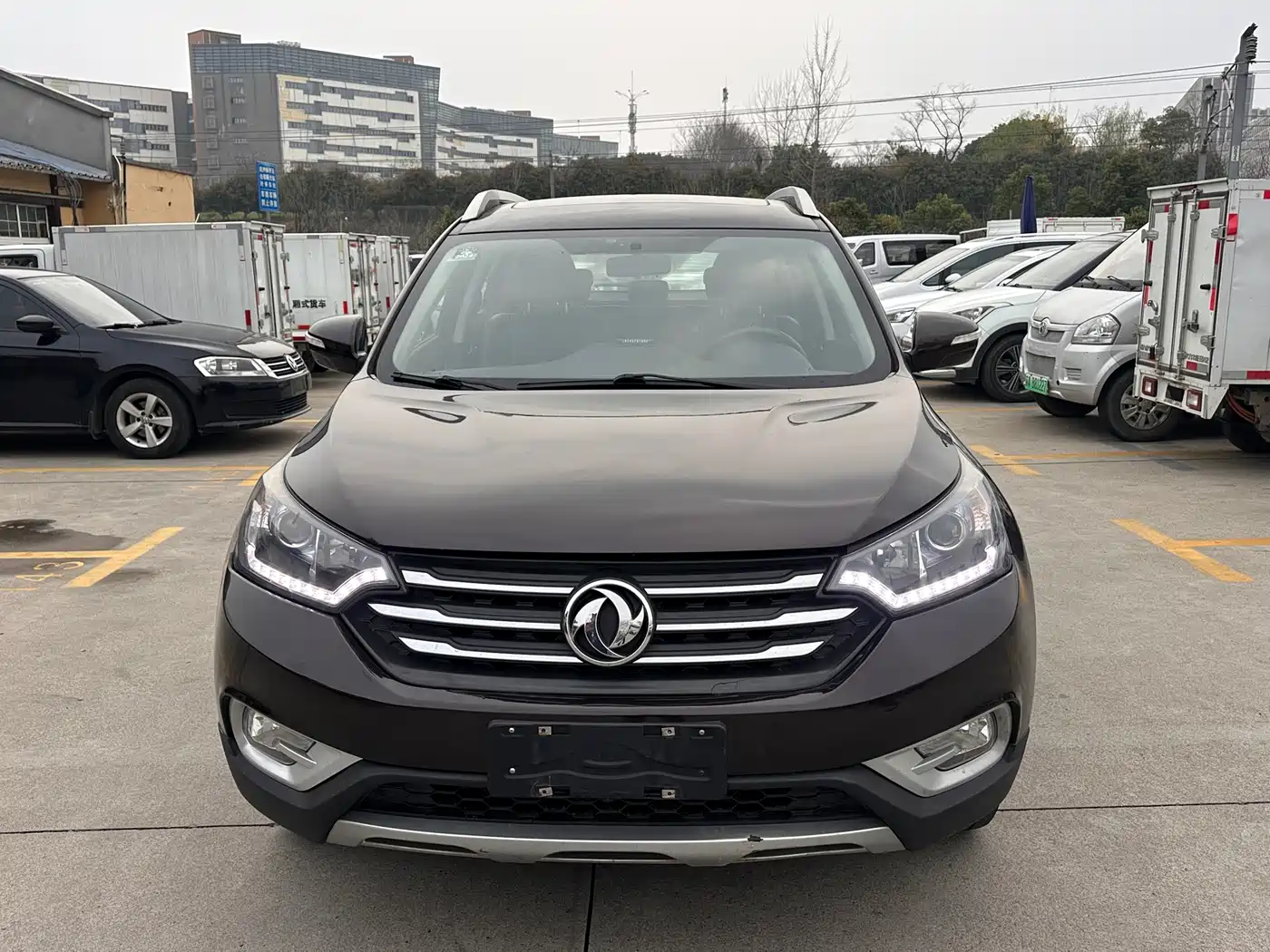 DONGFENG AX7