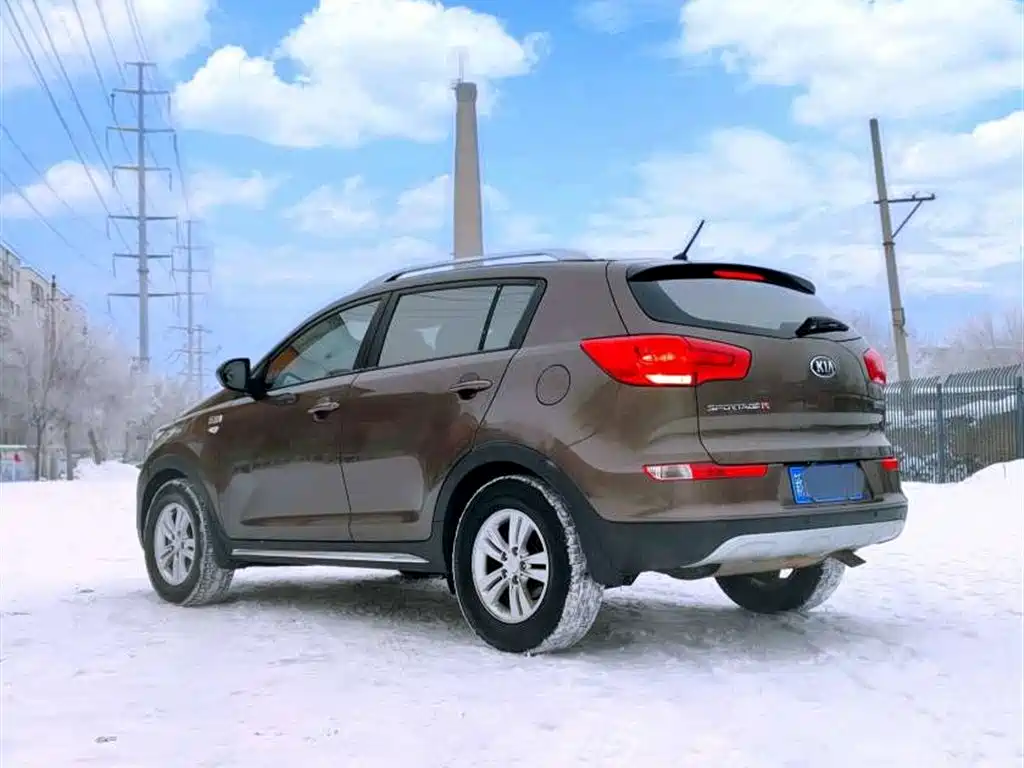 Kia Sportage 2016 2.0L Automatic 2WD GL фото 4