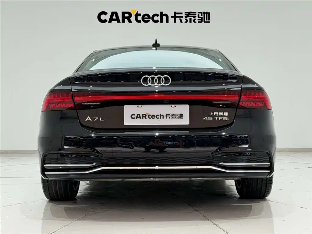 Audi A7L 2024 45TFSI S-line Dream Edition Crystal Package фото 9