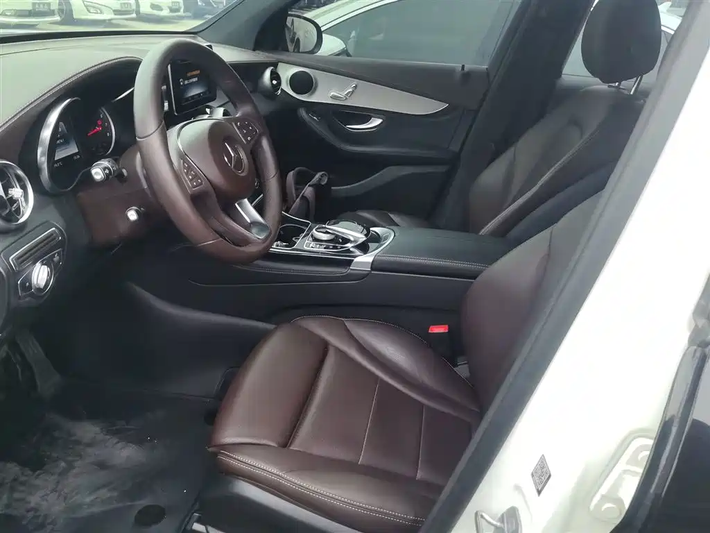 Mercedes-Benz GLC 2017 GLC 200 4MATIC фото 11