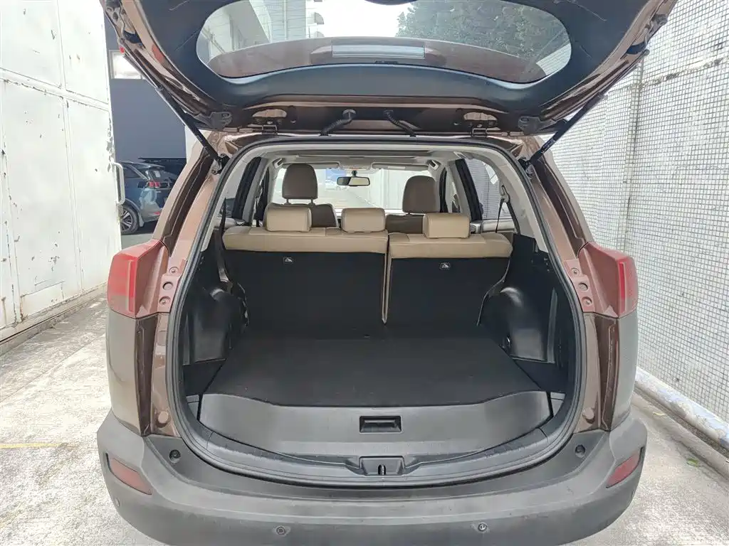 Toyota RAV4 Rongfang 2013 2.5L Auto 4WD Elite фото 9