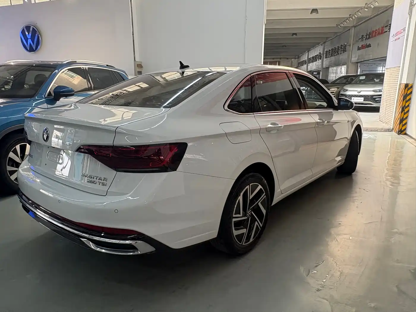 Volkswagen Sagitar 2022 280TSI DSG Surpassing Edition фото 8