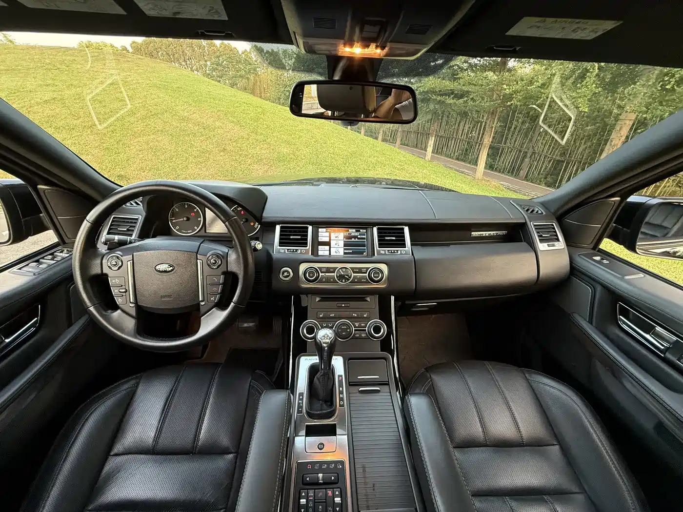 Photo 15 - Land Rover Range Rover Sport
