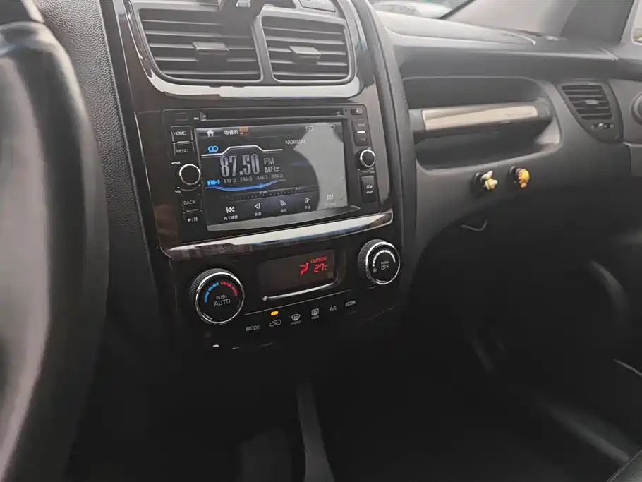 Kia Sportage 2013 2.0L Automatic 2WD DLX фото 13