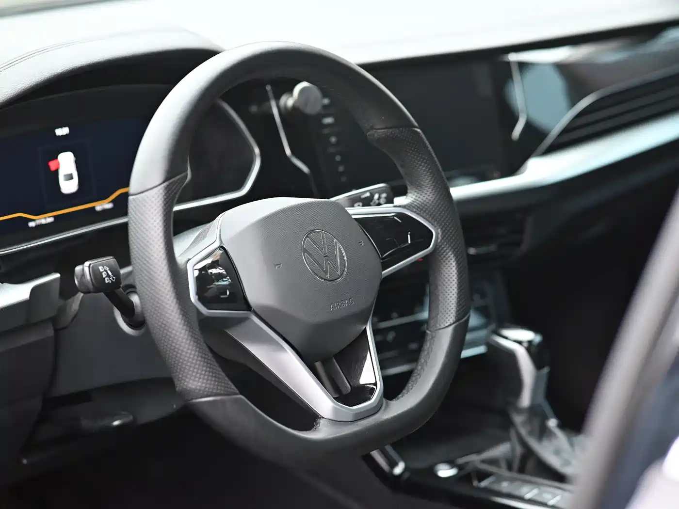 Volkswagen Passat 2023 330TSI Starlight Elite Edition фото 8