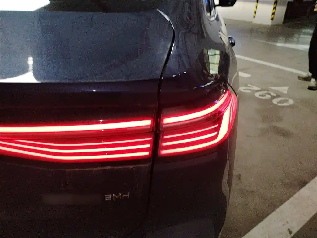 Geely Galaxy Galaxy A7 2025 EM-i фото 8