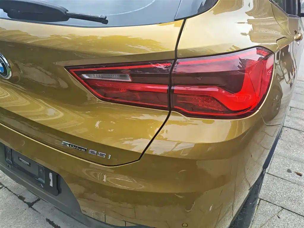 BMW X2 (Import) 2018 sDrive25i Exclusive M Off-Road Package China V фото 8