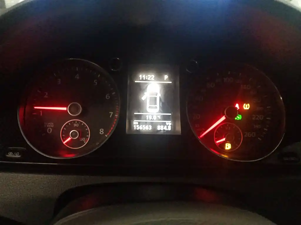 Volkswagen Magotan 2015 1.8TSI Luxury фото 12