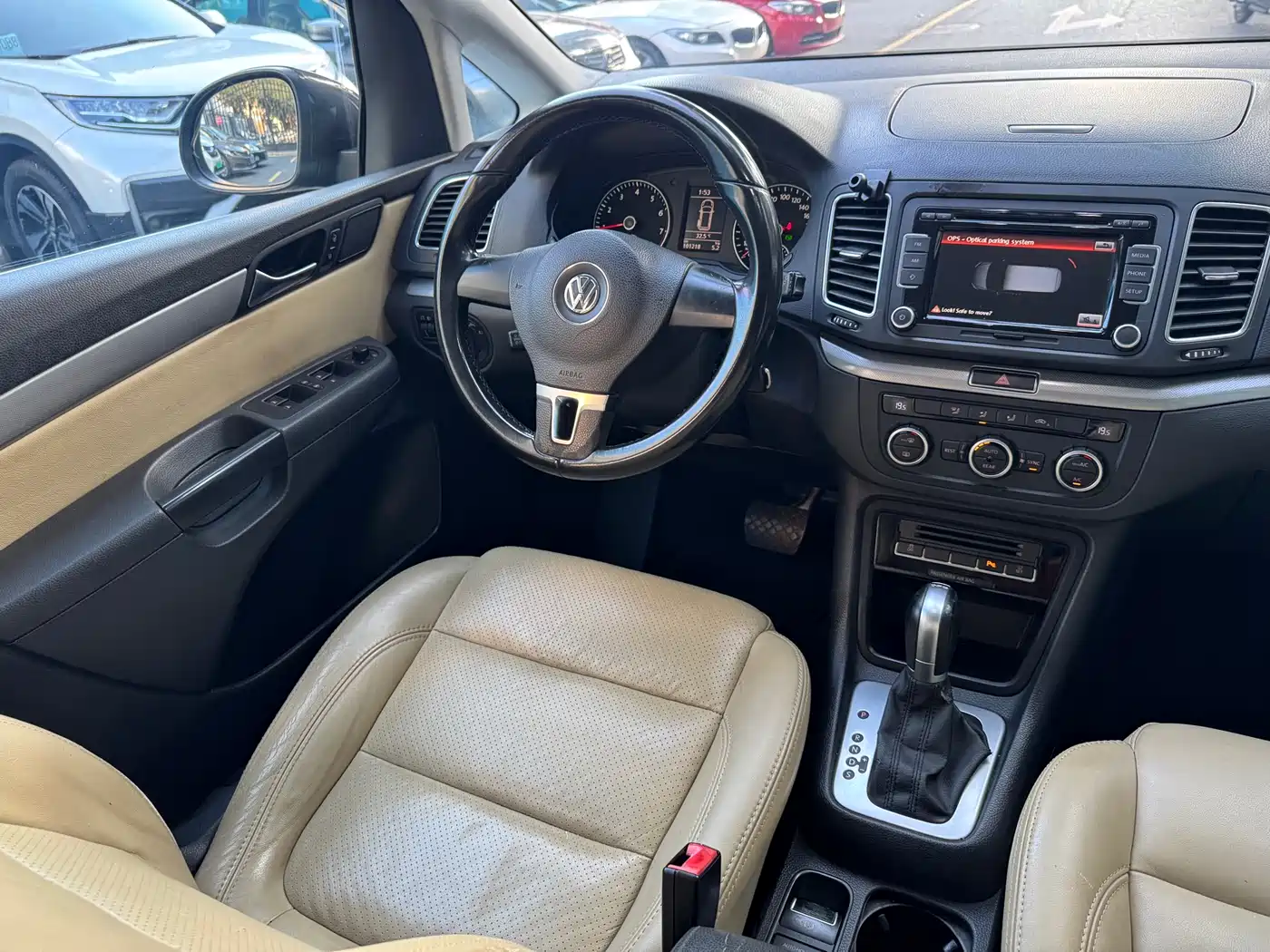 Volkswagen Sharan 2013 1.8TSI Standard фото 9