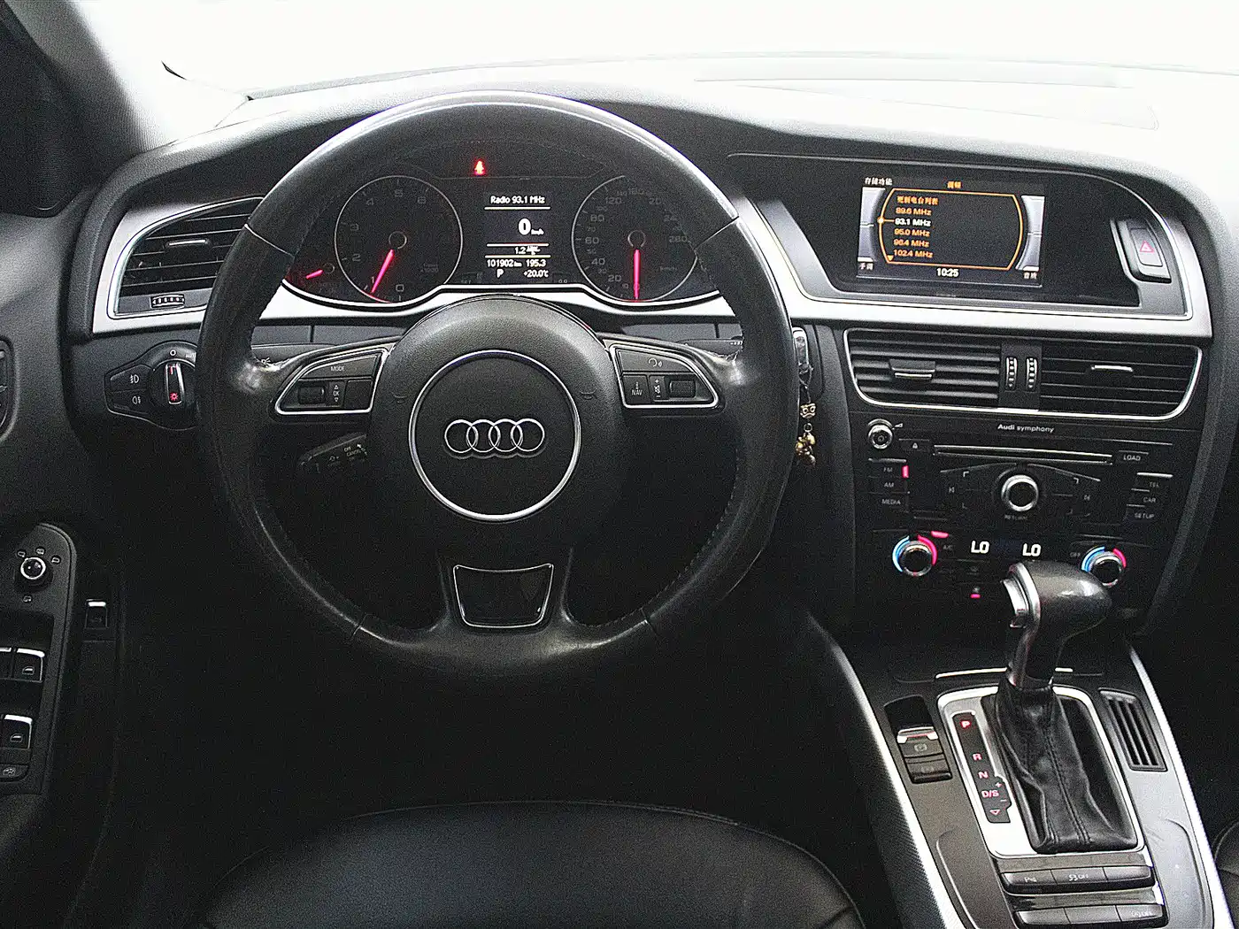 Audi A4L 2015 45 TFSI quattro Individual Sport фото 8