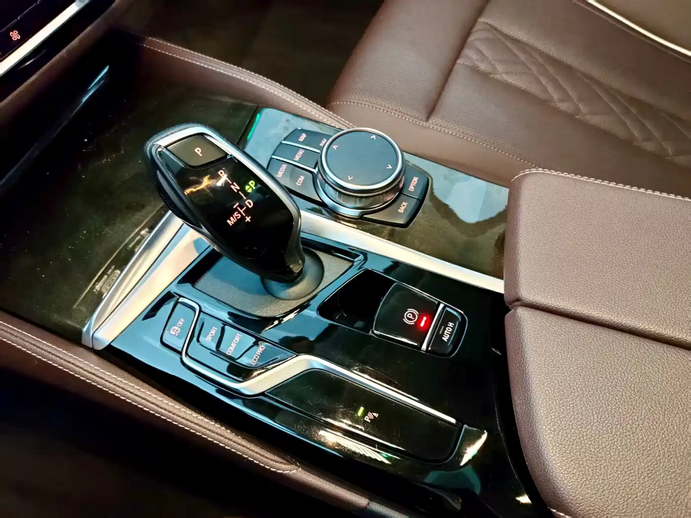 BMW 5 Series 2022 525Li Luxury Package фото 9