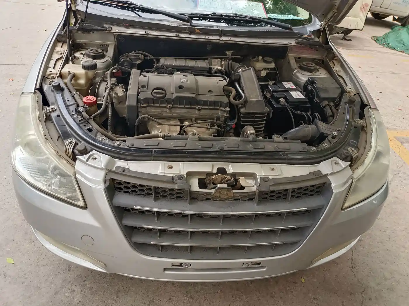 Dongfeng Aeolus Dongfeng Fengshen S30 2009 2009 1.6L Automatic Prestige
