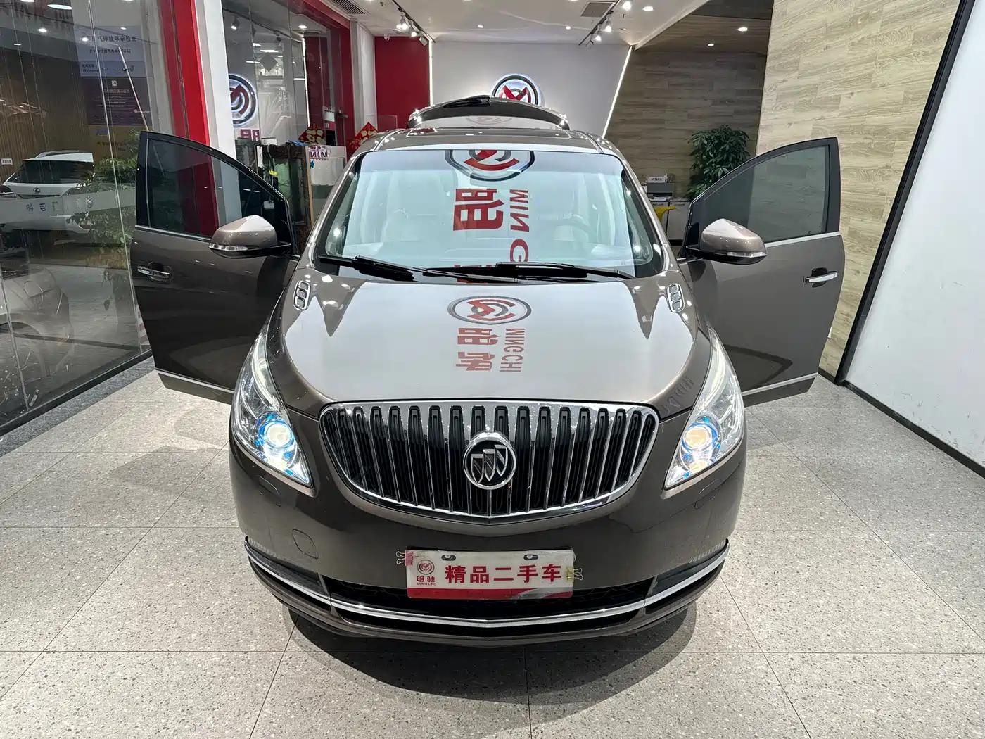 Buick GL8 2013 3.0L XT Luxury Business Flagship Edition фото 24