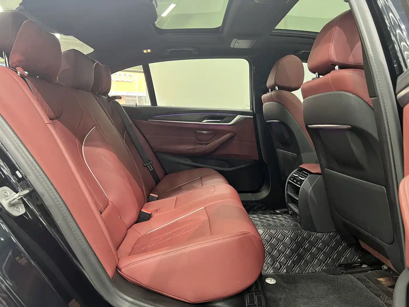 BMW 5 Series, миниатюра 15