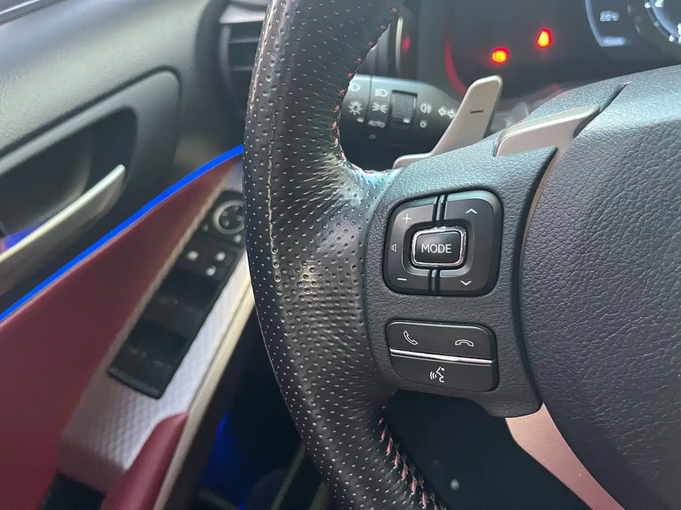 Lexus IS 2017 300 F SPORT фото 31