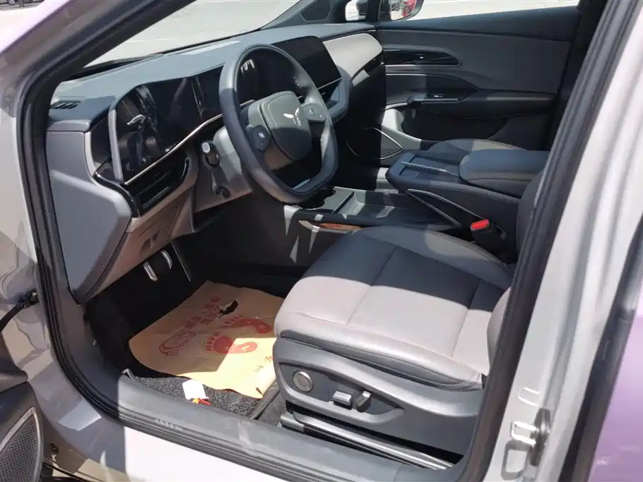 Hongqi EH7 2025 640 AWD Smart Selection Edition фото 9