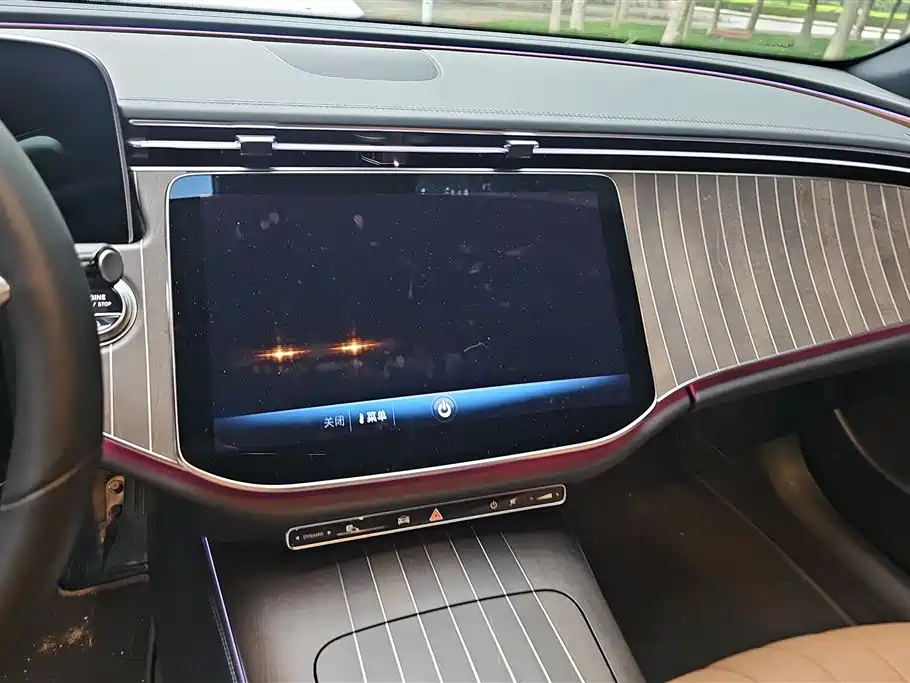 Mercedes-Benz E-Class 2024 E 300 L Fashion фото 13