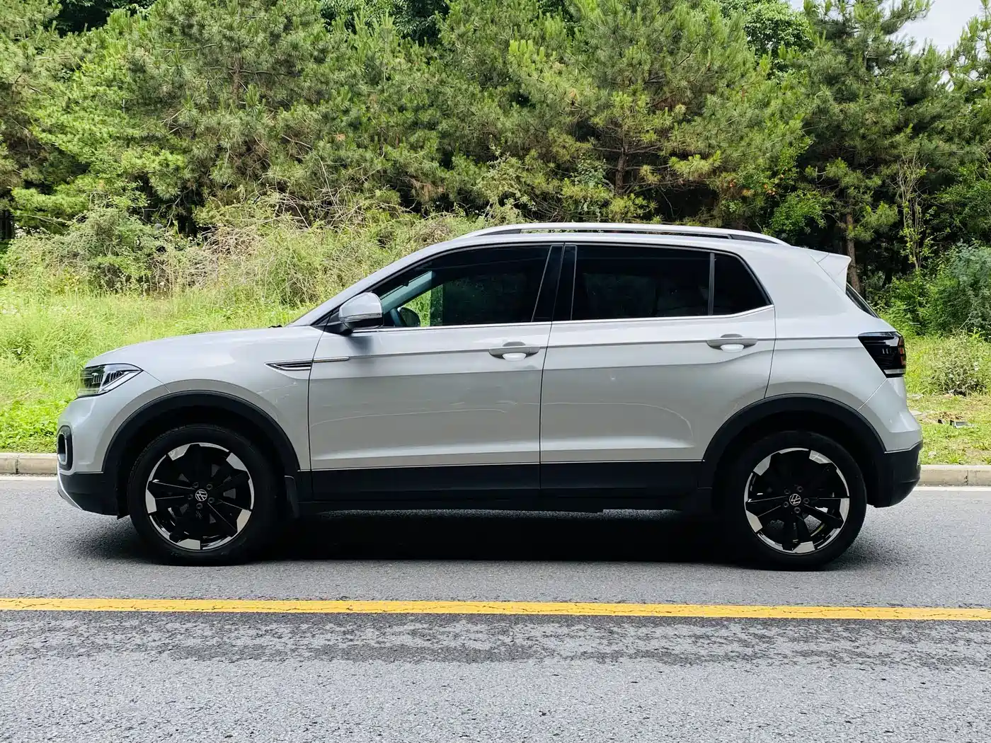 Volkswagen Tanying 2020 1.5L Automatic Joy Edition фото 12