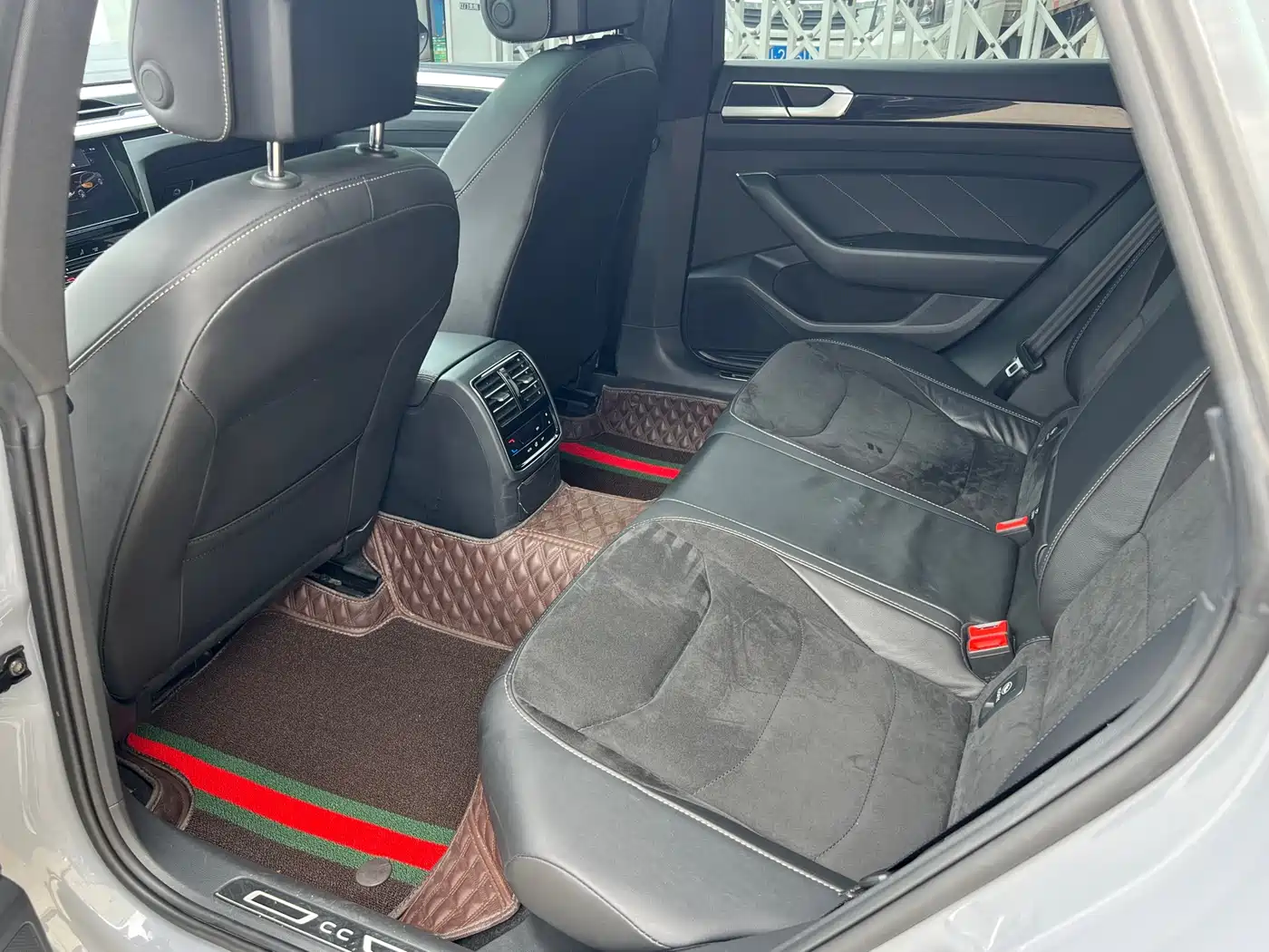 Volkswagen FAW-Volkswagen CC 2021 330TSI Dazzle Edition фото 28