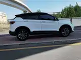 Фото 11 - Geely Coolray