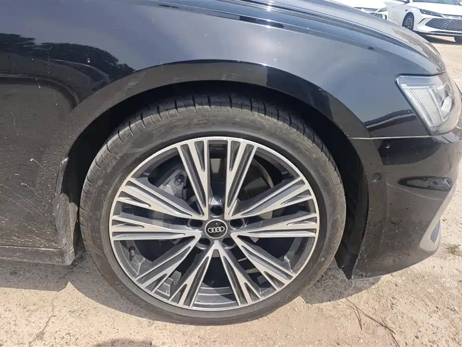 Audi A6L 2024 45 TFSI quattro Premium Dynamic фото 6