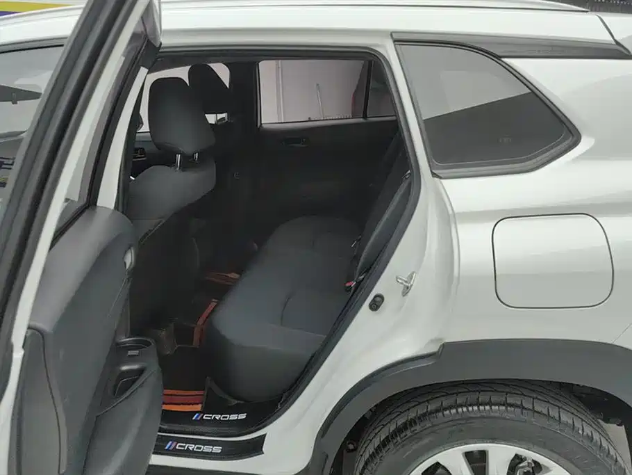 Toyota Corolla Cross 2022 2.0L Elite Edition фото 11