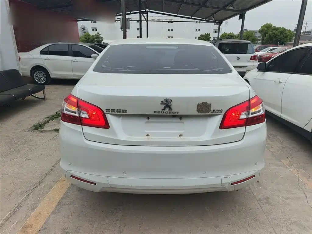 Peugeot 408 2014 1.8L Automatic Luxury Edition фото 6
