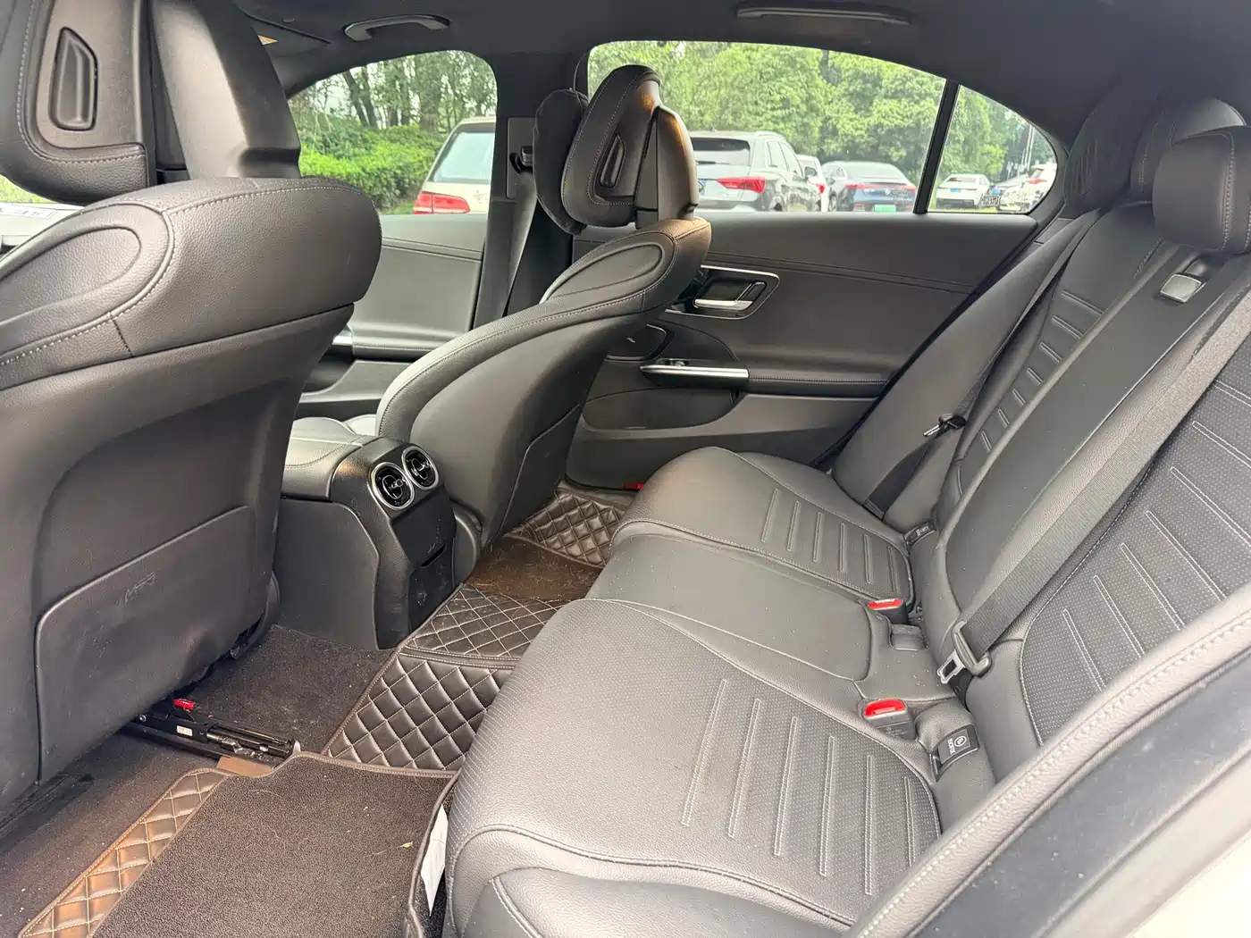 Mercedes-Benz C-Class 2023 C 260 L Sport фото 8