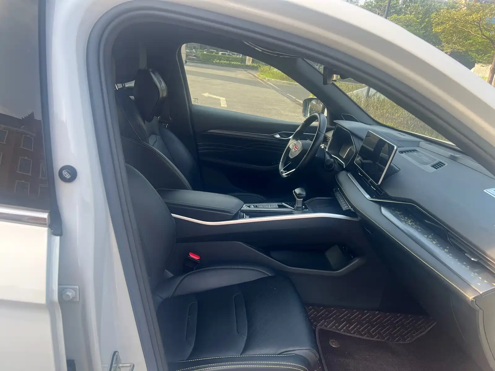 Фото 5 - Geely Preface