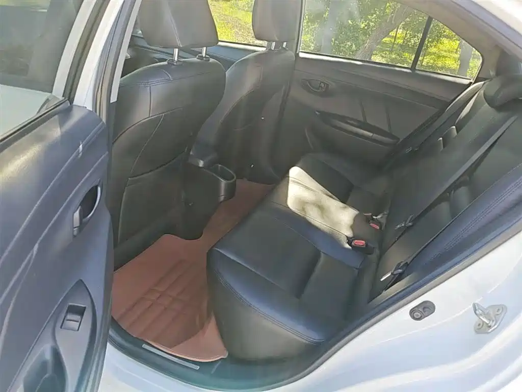 Toyota YARiS L Zhi Xiang 2017 1.5E CVT Charming Edition фото 17