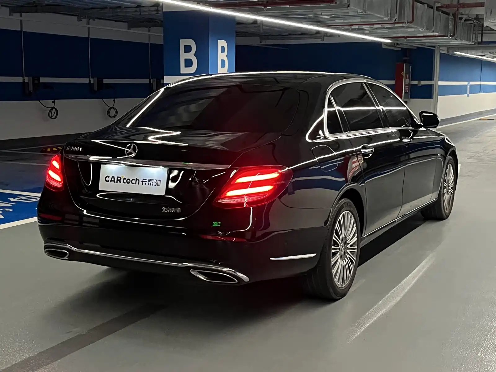 Фото 6 - Mercedes-Benz E-Class