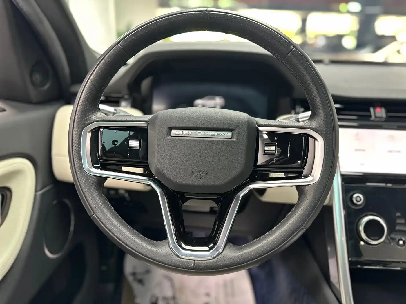 Land Rover Discovery Sport 2022 Model Facelift 249PS R-Dynamic S Performance Edition 5-seater фото 6