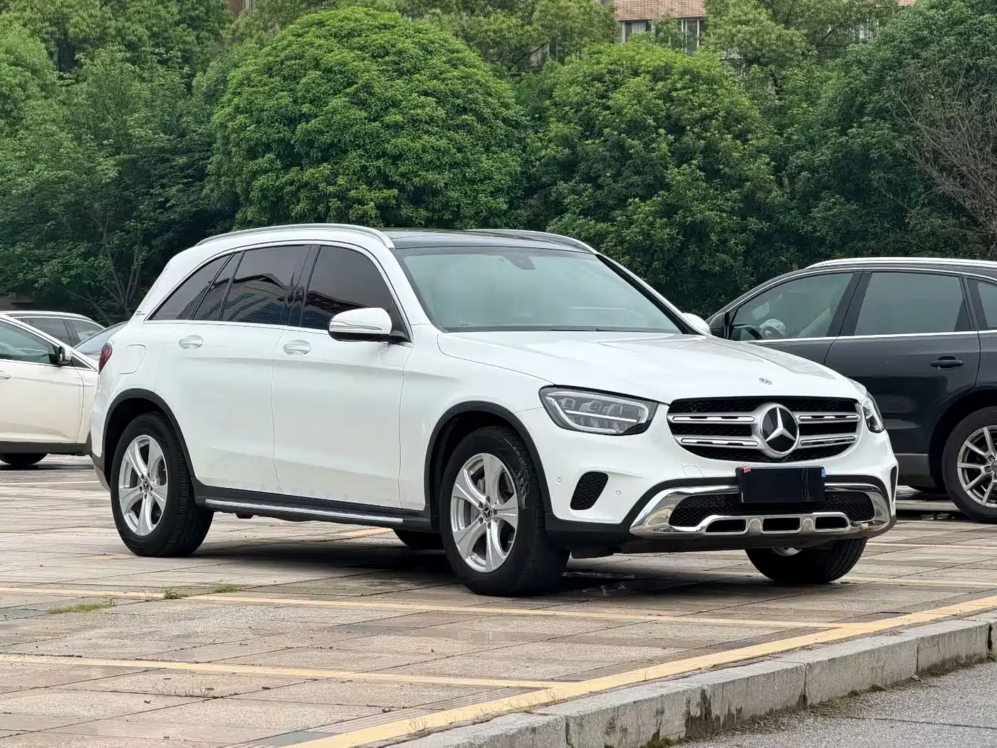 Mercedes-Benz GLC 2020 Facelift GLC 260 L 4MATIC Dynamic фото 3