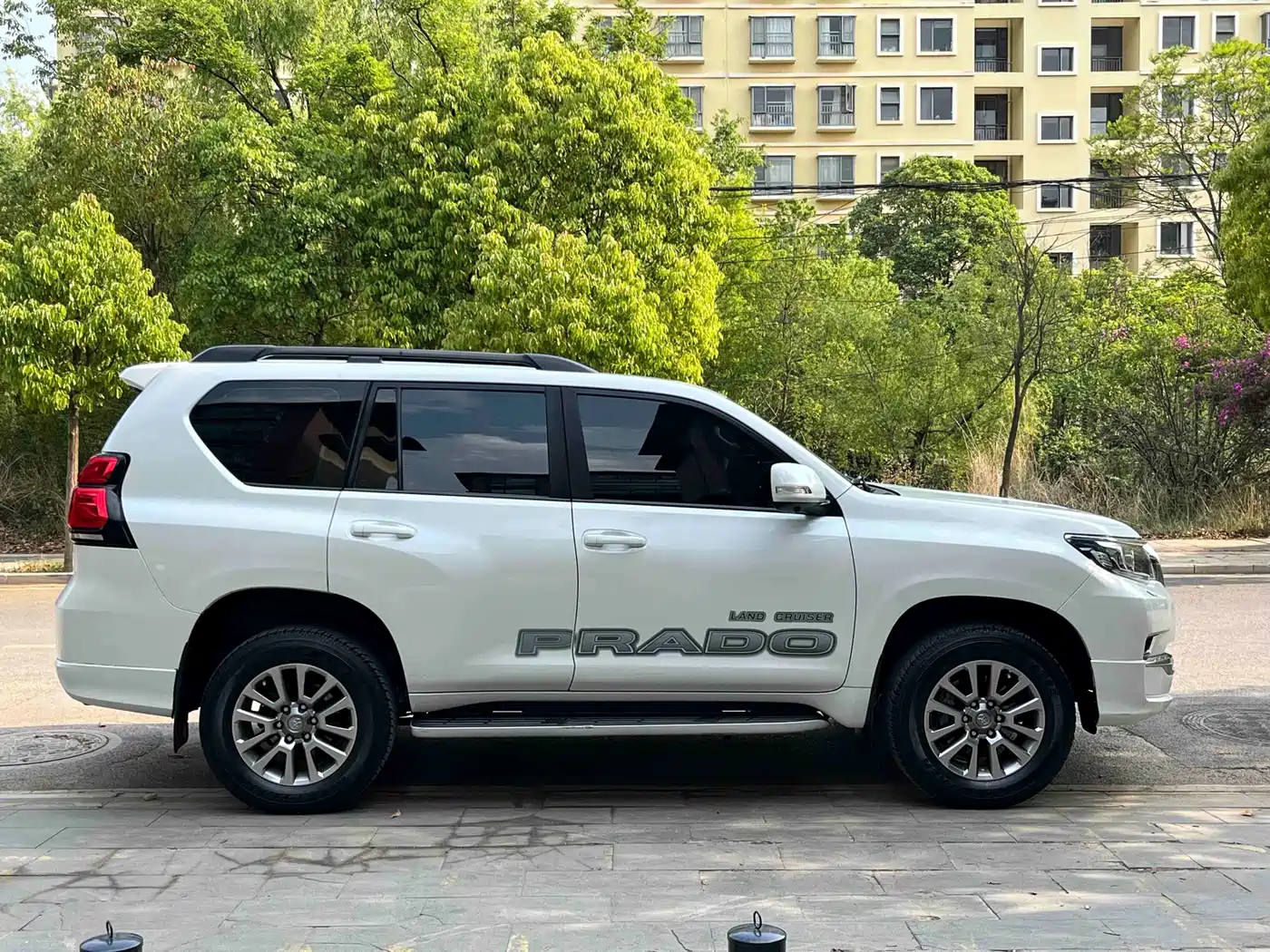 Toyota Prado 2019 3.5L Automatic TX-L Zunxiang Edition фото 4