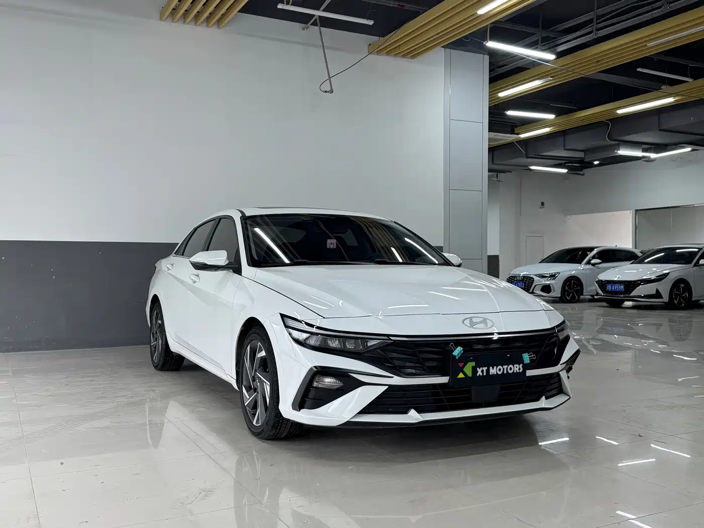 Hyundai Elantra 2023 1.5L CVT GLX Elite Edition фото 4