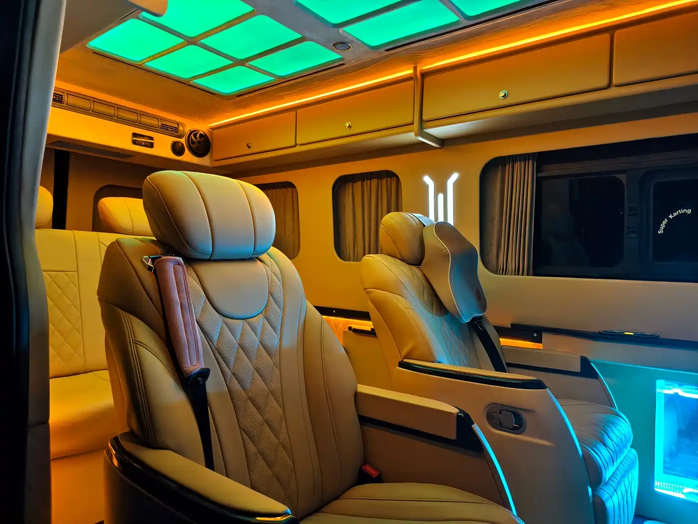 SAIC Maxus Xintu V90 2019 2.0T Automatic Zhiduo Star RWD Single Tire Extended Wheelbase Super High Roof 7-Seater фото 9