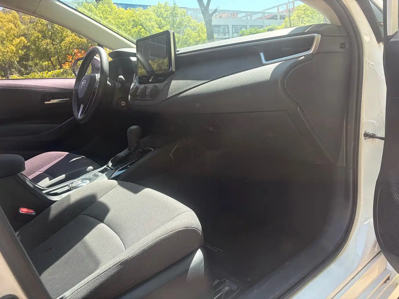 Toyota Corolla 2019 1.2T S-CVT GL Pioneer Edition фото 13