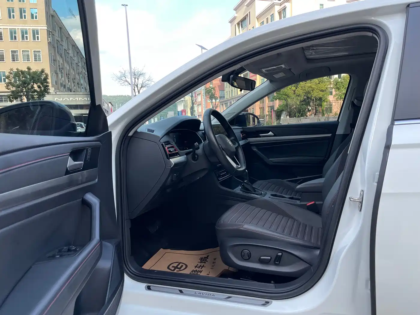 Volkswagen Lavida 2023 280TSI DSG Starlight Comfort Edition фото 4