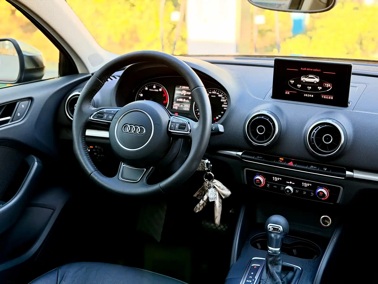 Photo 8 - Audi A3