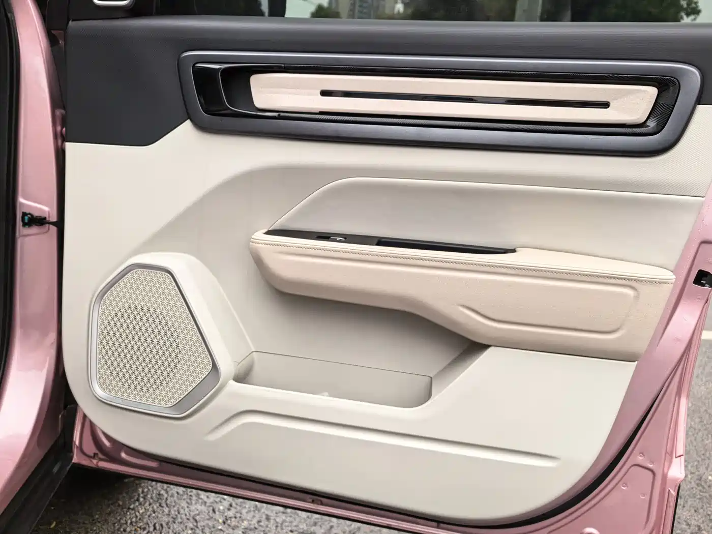 GEELY AUTOMOBILE GEELY ICON